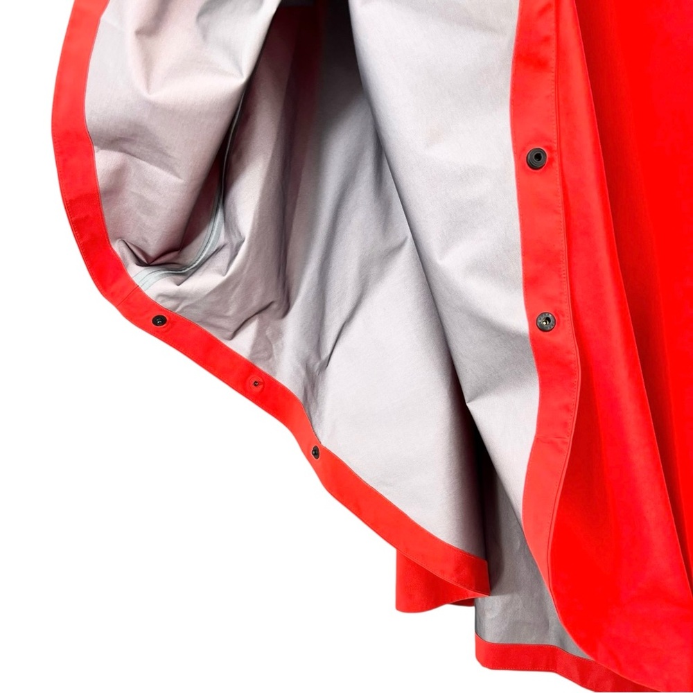 Nike ACG Gore-Tex Poncho - Red Zip Up Lightweight Nylon Hooded Rain Jacket Cape - Picture 10 of 16